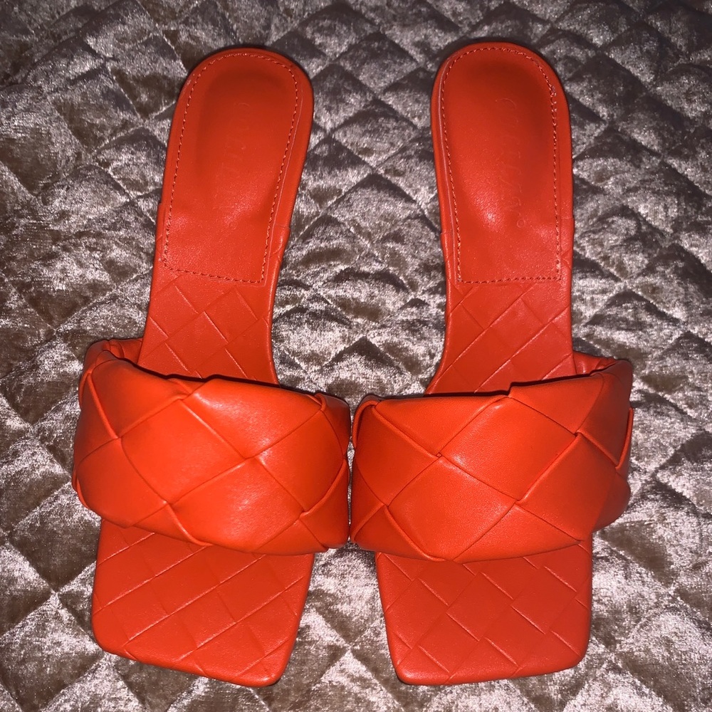 Orange weave mules